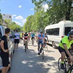 Učesnici 22. po redu biciklističkog maratona Bihać – Srebrenica danas su, njih oko 340 vozeći etapu od Jajca do Bugojna napravili pauzu u našem gradu, ručali , osvježili se i potom nastavili za Sarajevo i dalje za Potočare.